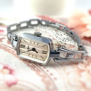 Vintage Ladies watch Luch ( eng.&quot;Ray&quot;), made in USSR, GORGEOUS DIAL, silver tone watch,great gift idea ..