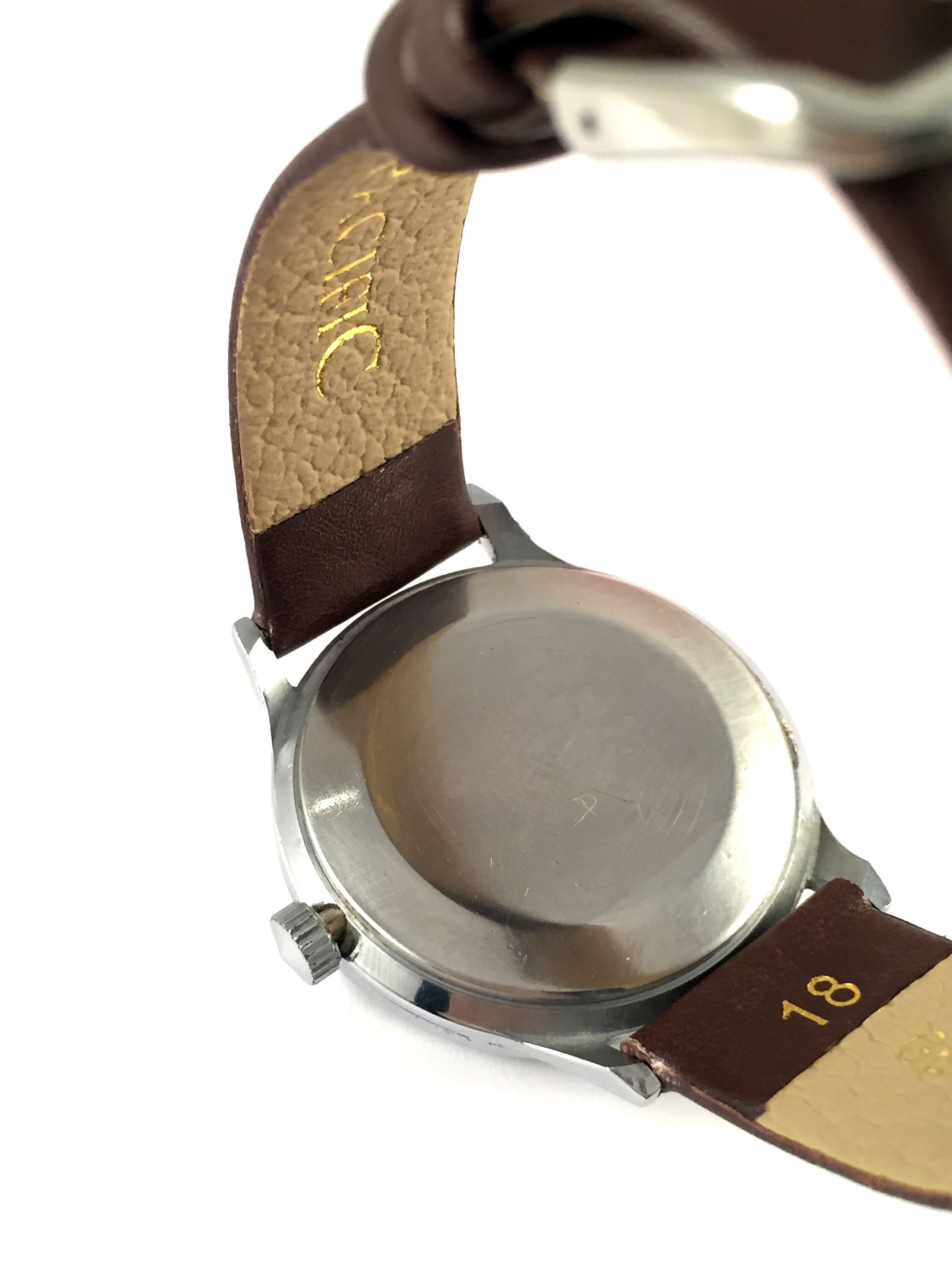 珍しい文字盤のヴィンテージ メンズ腕時計、「SLAVA」/英語名「GLORY