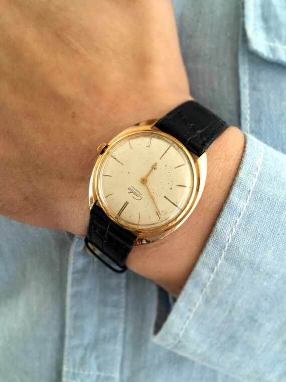 RARE collectible Vintage men's watch called "SLAVA" / eng"GLORY". Cal - 1600, mechanical Soviet watch. Comes with new leather band!