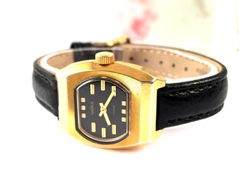 RARO orologio da donna vintage chiamato Chaika (Seagull). Splendido quadrante in oro orologio da donna URSS è dotato di nuovo cinturino in pelle, grande idea regalo per lei