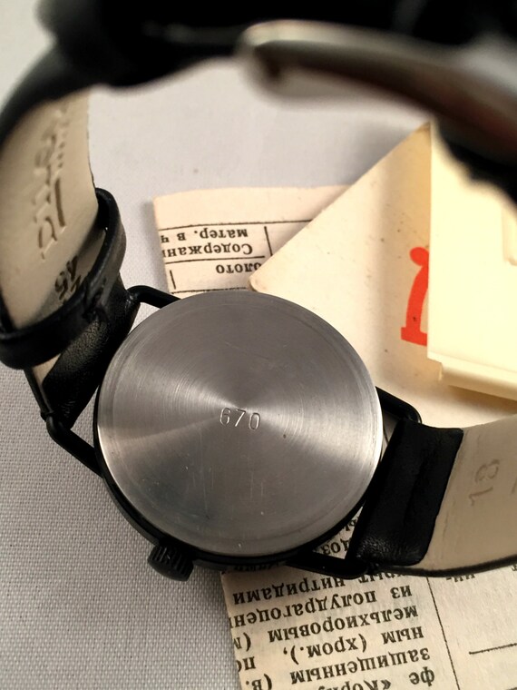 NEW Stylish Vintage Men'S Watch Called Rocket Raketa. Mechanical.