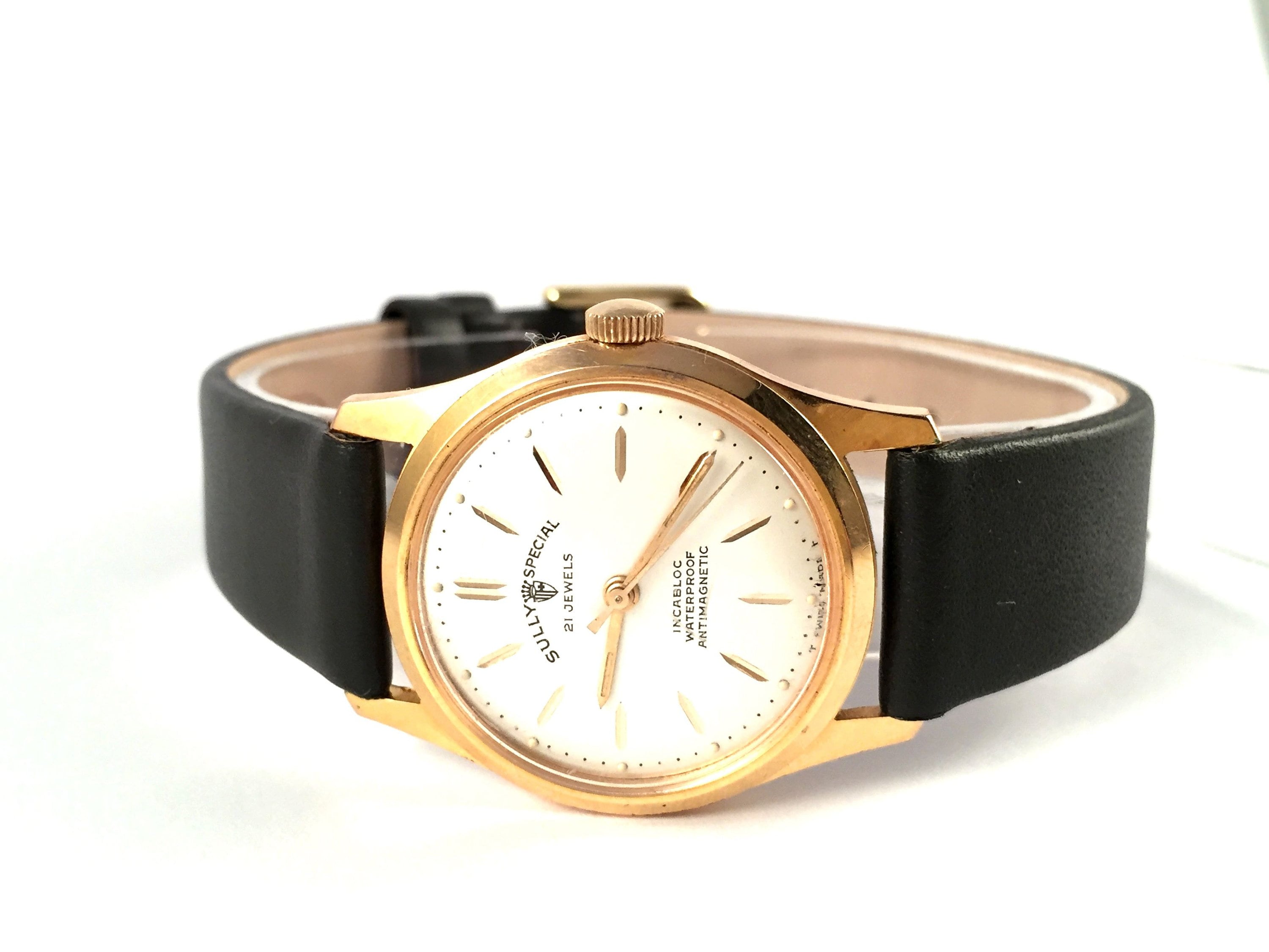 Vintage Women Unisex SWISS watch SULLY SPECIAL 21J from 70s Rare Swiss timepiece. Comes with New leather band