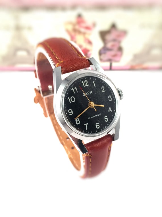 Montre Mécanique Femme Vintage Zaria - 17 Rubis - Mouvement Automatique - Boîtier Argenté - Bracelet Noir - Occasion