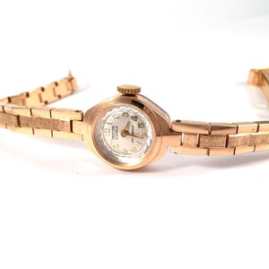 Vintage lady bracelet watch called &quot; Mortima&quot;. Swiss made watch. Mesh bracelet watch. Dress watch. Vintage petite watch.Women bracelet watch