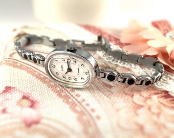 Vintage Damen Uhr Luch (eng." Ray"), hergestellt in der UdSSR, GORGEOUS DIAL, Silber-Ton-Uhr, tolle Geschenk-Idee ..