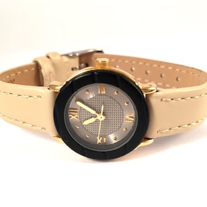 Vintage vrouwen kijken naar &quot; SEIKO&#39;. Quartz uurwerk horloge. Vintage Seiko horloge. Mooi en zeldzaam uurwerk. Seiko dameshorloge. Burgerwacht.