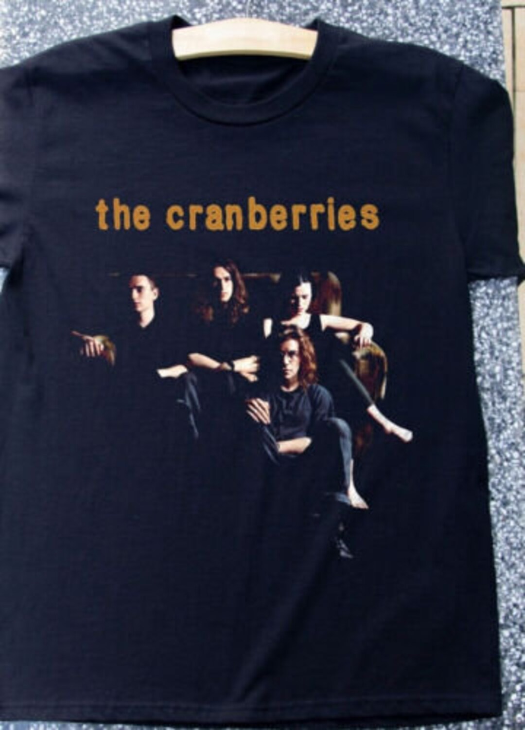 The Cranberries T-shirt the Cranberries Everybody Else is - Etsy