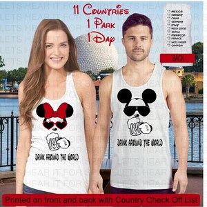 Peut inclure: D&eacute;bardeurs blancs avec des motifs noirs de Mickey et Minnie Mouse, portant des lunettes de soleil et tenant des chopes de bi&egrave;re. Le texte "DRINK AROUND THE WORLD" est imprim&eacute; en dessous. L'image comprend &eacute;galement le texte "11 Countries 1 Park 1 Day".