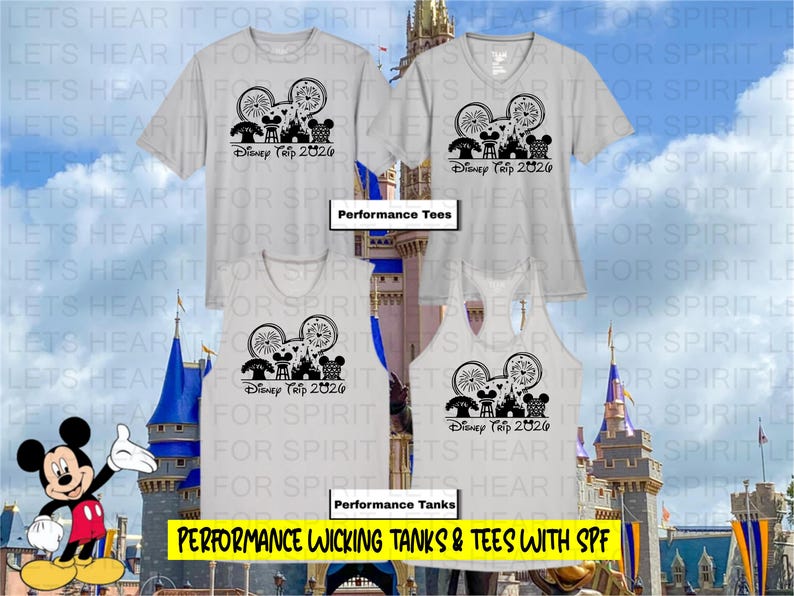 Puede incluir: Una colecci&oacute;n de ropa de rendimiento gris claro que incluye dos camisetas de manga corta y dos camisetas sin mangas. Cada prenda presenta un gr&aacute;fico negro de una silueta de Mickey Mouse con iconos y el texto Disney Trip 2026.
