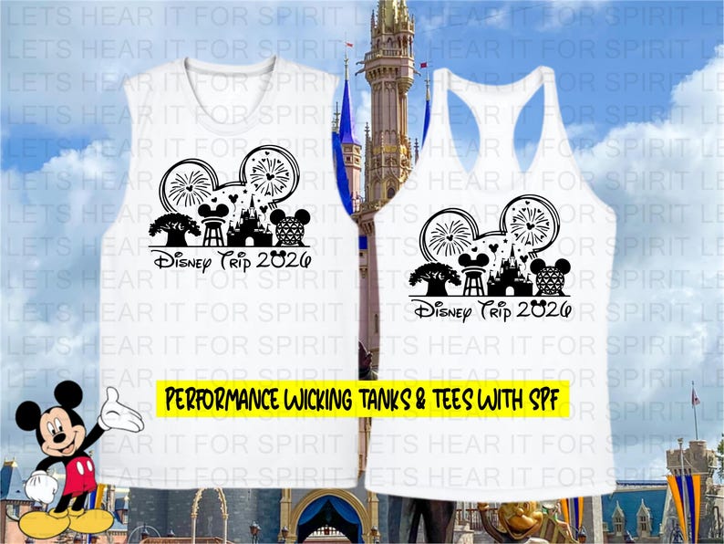 Puede incluir: Dos camisetas de tirantes blancas sin mangas con un gr&aacute;fico negro de orejas de Mickey Mouse rellenas de fuegos artificiales, un &aacute;rbol, un castillo y una esfera geod&eacute;sica, con el texto Disney Trip 2026. El texto del banner amarillo dice PERFORMANCE WICKING TANKS & TEES WITH SPF.