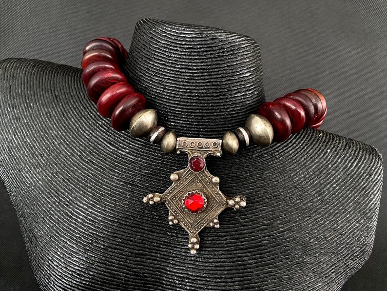 Large rare Antique silver Moroccan pendant necklace, unique and handcrafted design , old Berber silver President with jewels, Berbere , cros image 5