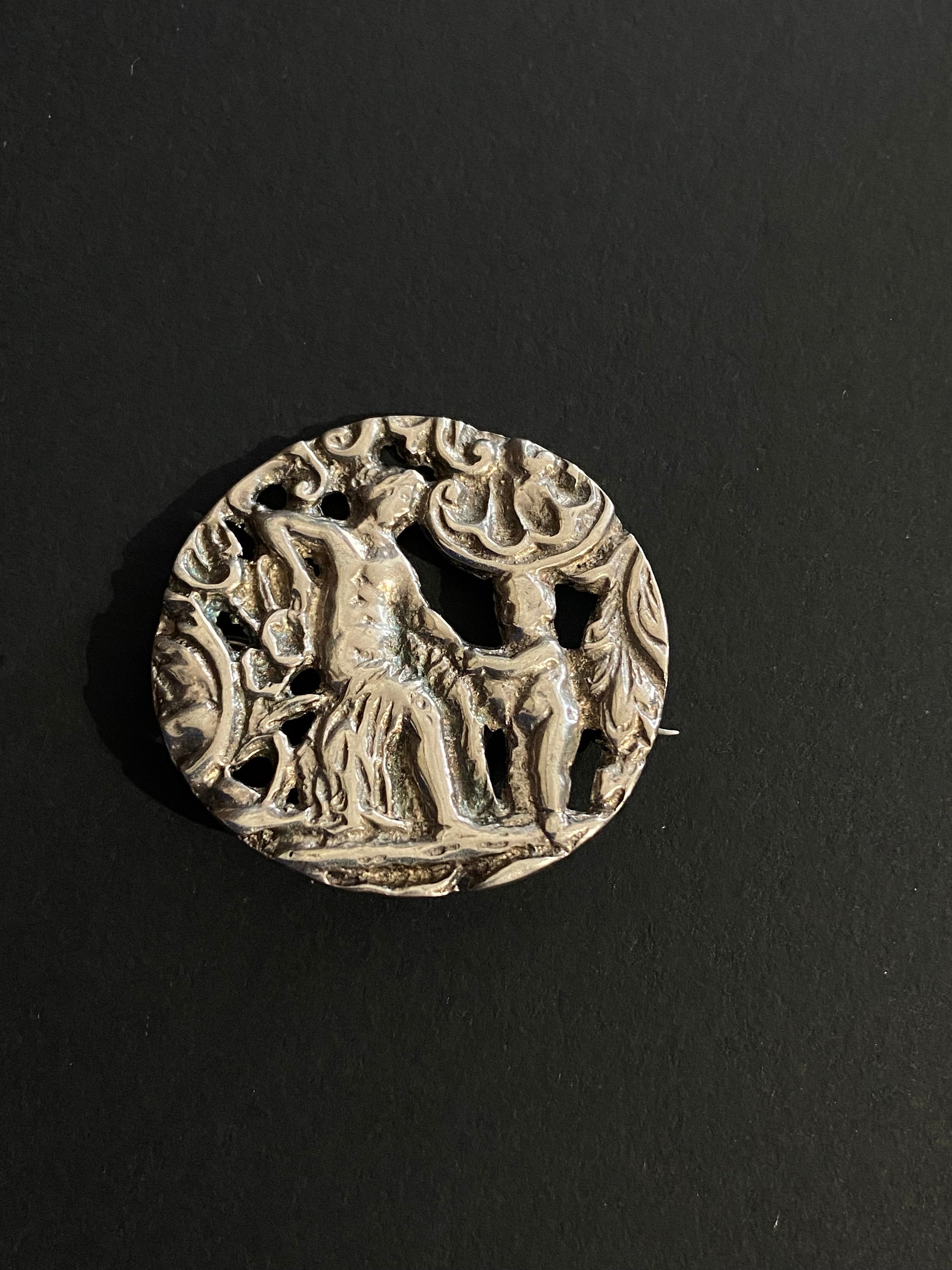 Broche Ancienne En Argent Massif Poinçonnée - Bijou Vintage Et élégant, Occasion En Bon état