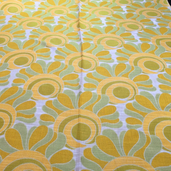Vintage 70s fabric 50 x 120 cm Flower Green Yellow