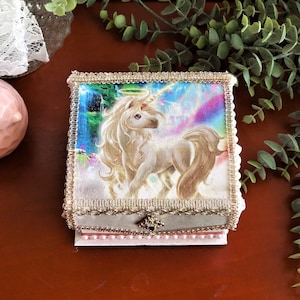 Unicorn Keepsake Box with Magnetic Lid Pressedboard Birthday Gift Box Rainbow Unicorn Fancy Gift Box for Little Girls Rainbow Hearts Box