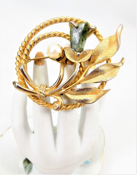 Sarah Coventry, Jade and Pearl Brooch, Gold Tone,… - image 3