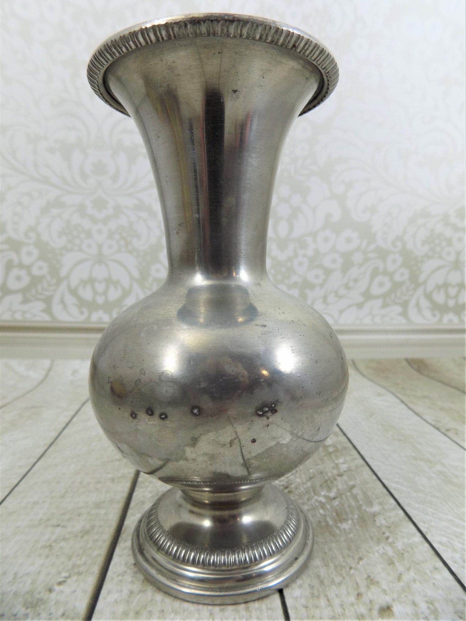 Vase italien Rama Peltro 95 Étain