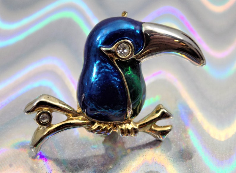 Clear Glass Stones Perched on Branch Bird Jewelry Blue and Green Gold Tone Metals Enamel Toucan Brooch Modern Vintage 1990s Jewelry