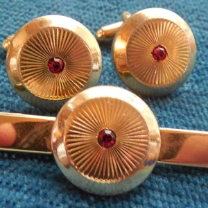 Tie Clip Cufflinks Set, Gold Tone 2 1/2&quot; Tie Bar with Matching 3/4&quot; Cufflinks, Vintage Men&#39;s Accessories, Vintage Cufflinks with Tie Clip