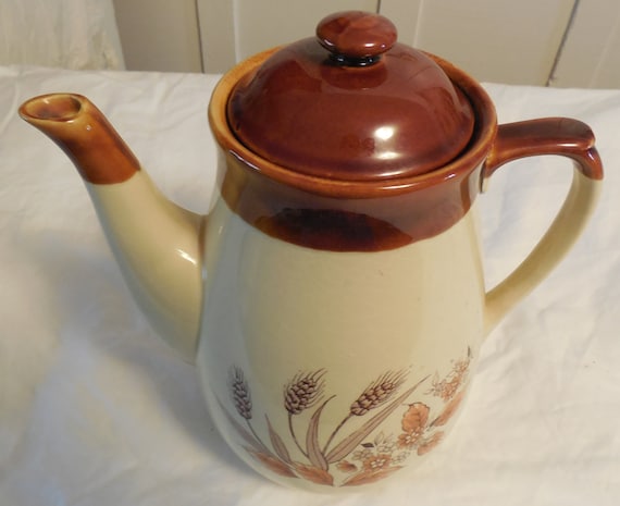 Ceramic Coffee or Teapot 8 Tall, Vintage Coffee Serving Pot in Harvest  Wheat Pattern, Farm Kitchen Wheat and Floral Pattern Coffee Pot 