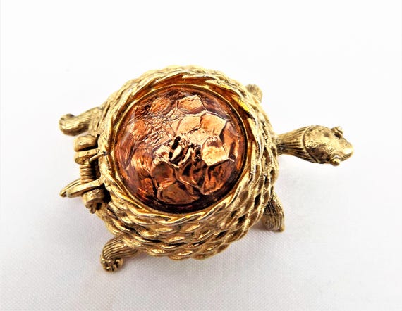 Sarah Coventry Turtle Brooch, Solid Perfume, Hing… - image 10