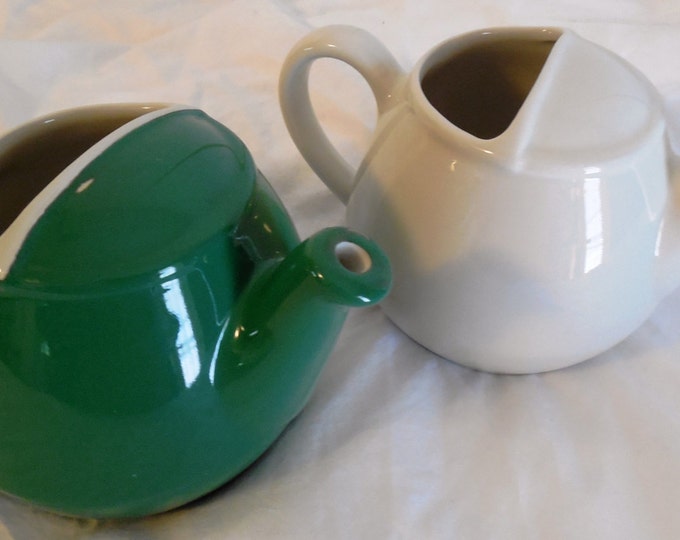 Hall Teapots 3 1/2, 2 Restaurantware Teapots by Hall, Vintage Small Teapots, 1 Green 1960s, 1