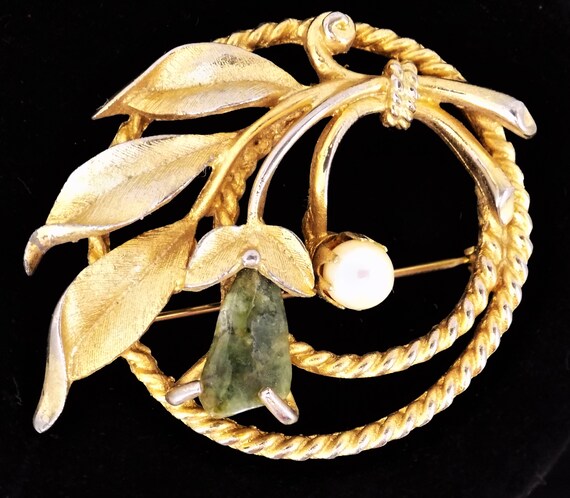 Sarah Coventry, Jade and Pearl Brooch, Gold Tone,… - image 6