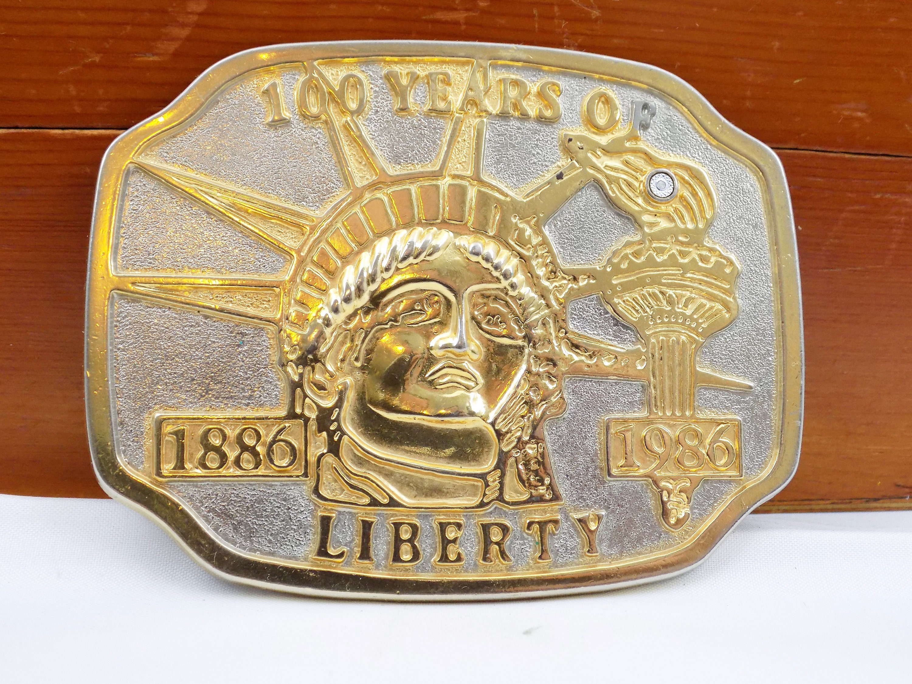 Statue of Liberty Belt Buckle, Gold and Silver Tone, 100