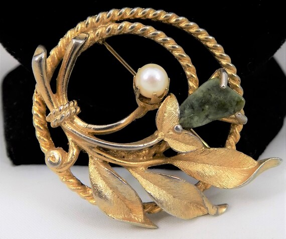 Sarah Coventry, Jade and Pearl Brooch, Gold Tone,… - image 8