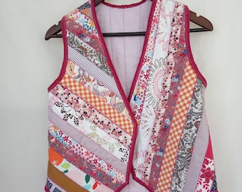 Bohemian Floral Patchwork Vest: Upcycled Quilted Cotton, Size S/M