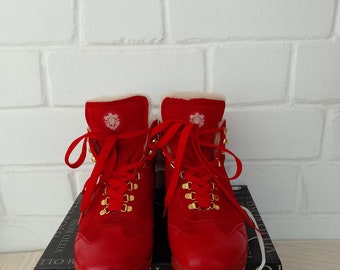 Women's winter red comfortable boots, a combination of genuine leather and genuine suede in a sporty style, size EU39