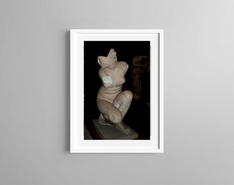 Photo Print B/W Nude Female, Erotic Sculpture, Crouching Aphrodite