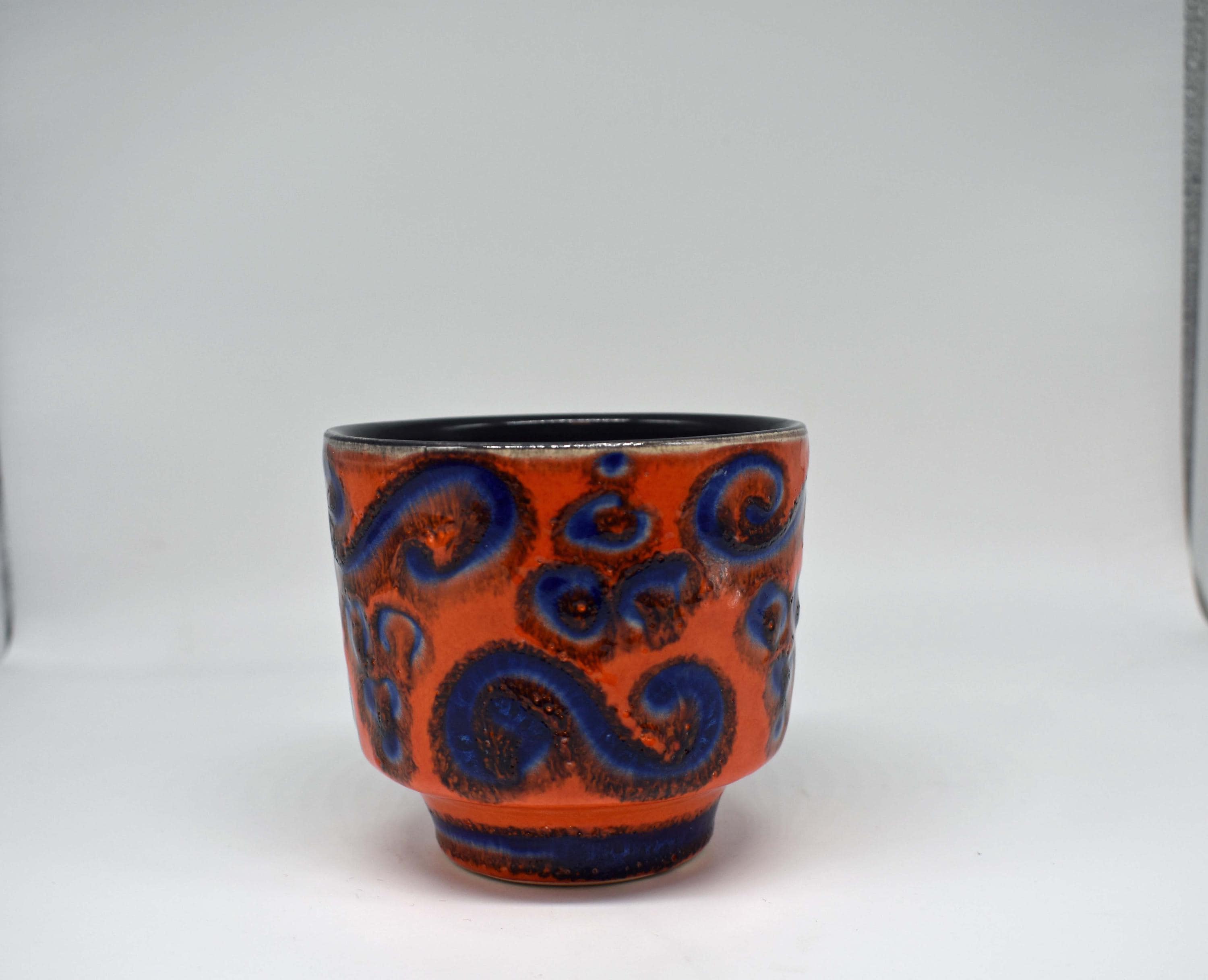 MCM planter orange and blue