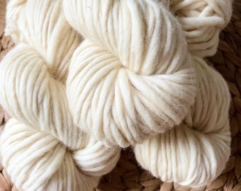 Undyed Merino Wool Yarn for Dyeing | Bare Super Bulky Yarn | Natural White Wool Hank | Hand Dyeing Yarn | 100g 500g 1kg