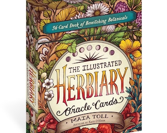 Puede incluir: Una caja decorativa de "The Illustrated Herbary Oracle Cards" con un diseño floral y texto. La caja tiene una pancarta turquesa que dice "36-Card Deck of Bewitching Botanicals". El título "The Illustrated Herbary Oracle Cards" está en una fuente decorativa.