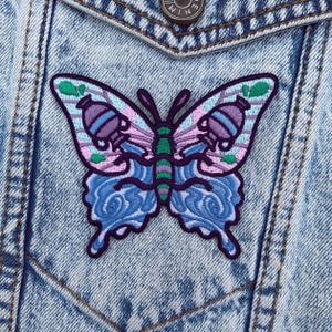Aquarius Zodiac Embroidered Patch - Astrology Moth & Butterfly Star Signs - Iron on Patch - Botanical, Boho, Nature - Jackets, Accessories