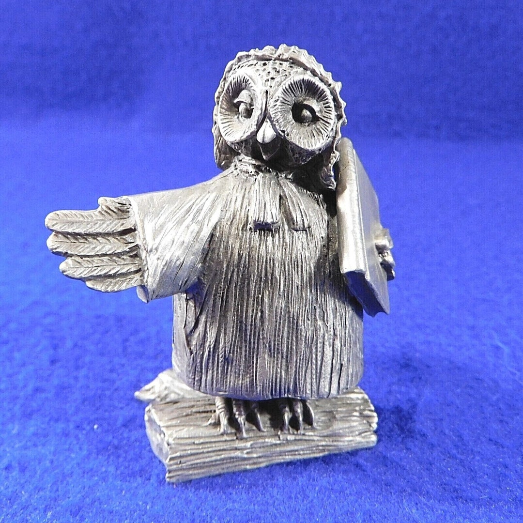 Vintage Honeywell Hudson Pewter Figurine Judge With Book 685 Etsy