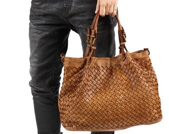 LARGE HOBO 27 TOTE IN CARAMEL BROWN CALFSKIN
