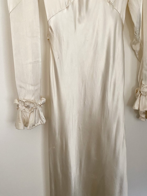 1930s/30s Liquid Satin Bias Cut Wedding Dress- 5/6 - image 6