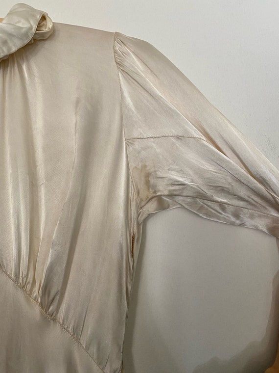 1930s/30s Liquid Satin Bias Cut Wedding Dress- 5/6 - image 10