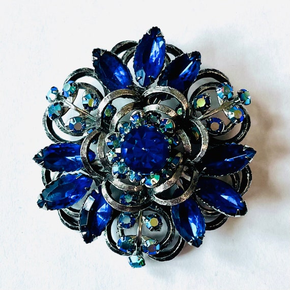 Selini by Selro statement brooch - image 5