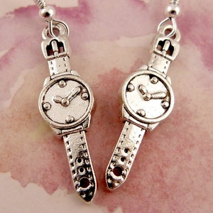Whach hand girls new arrivals