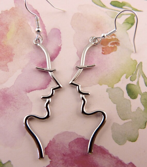 Woman s Profile Earrings Modern Abstract Minimalist Sculpture Earrings Featuring Only the Profile of Her Face Unique Funky Hypoallergenic Etsy Canada