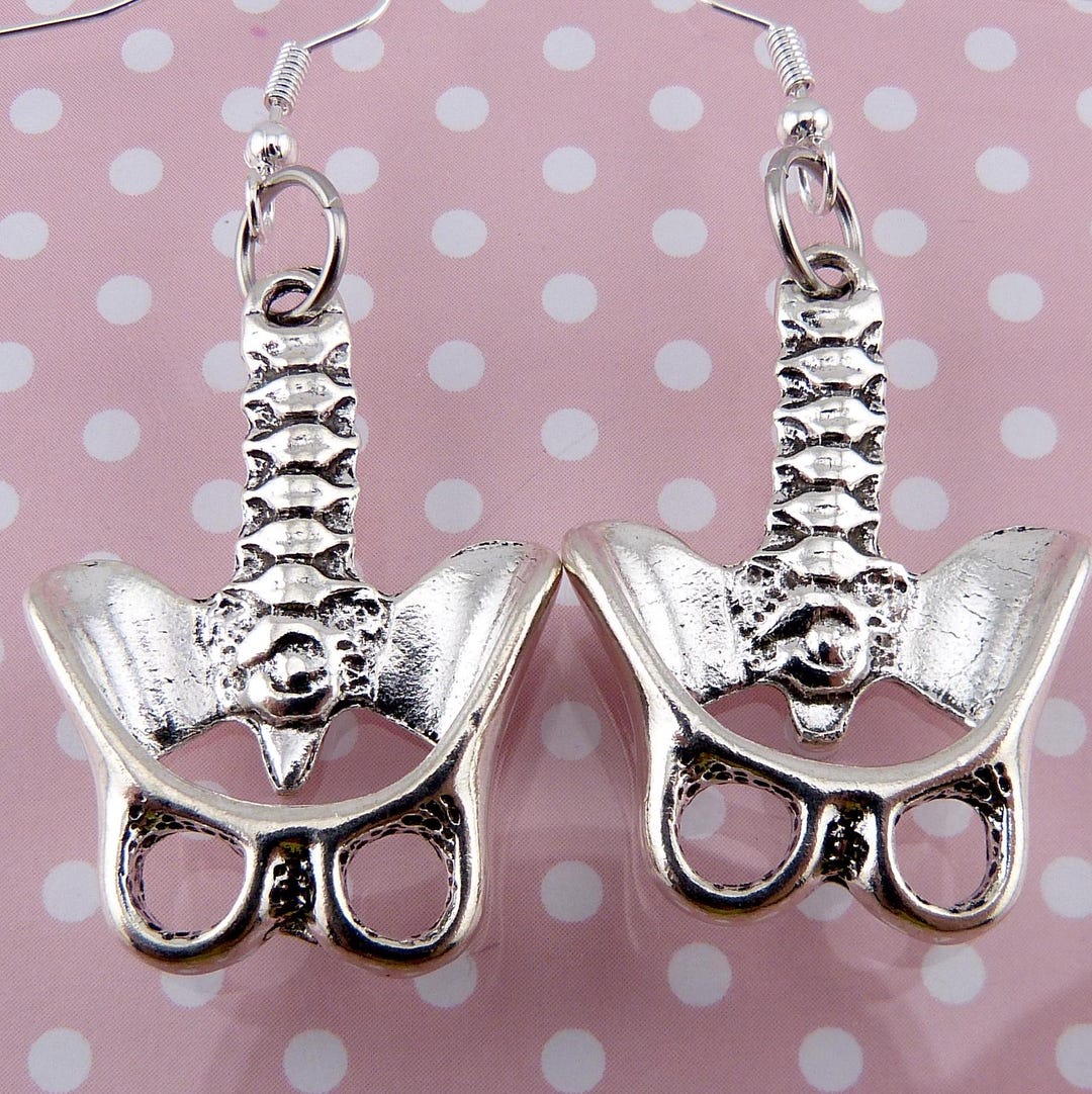 ピアス LOVE ME MONSTER Great Pearl Ribbon Earrings 4BFK363 LOVE ME MONSTER Great Pearl Ribbon Earrings 4BFK363 (LOVE ME