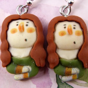 Boucles d'oreilles funky Mona Lisa, grimaces, hypoallergénique, version dessin animé hilarante du tableau le plus célèbre de Léonard de Vinci, artistique, fantaisiste, petite