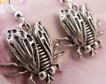Fly Earrings, Hypoallergenic, Housefly Earrings, Goth Earrings, Gothic, Insect Earrings, Realistic Looking Bug Earrings, Whimsical, Weird