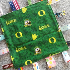 Oregon Ducks Sensory Lovey/Oregon Ducks Baby Shower/I Spy Lovey/Oregon Ducks/Oregon Ducks Baby/Oregon Ducks Flannel Blanket/Oregon Baby Gift