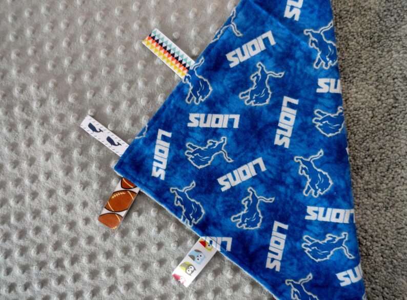 Detroit Lions Baby Detroit Lions Baby Shower I Spy Sensory Blanket Football Blanket Detroit Lions Baby Shower Detroit Lions Sensory Blanket Baby Blankets Blankets Throws Privius Com