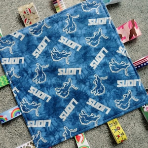 Detroit Lions/Detroit Lions Sensory Lovey/I Spy Lovey/Detroit Lions Baby/Sensory Lovey/Detroit Lions Baby Shower/Football Sensory Lovey/Lion