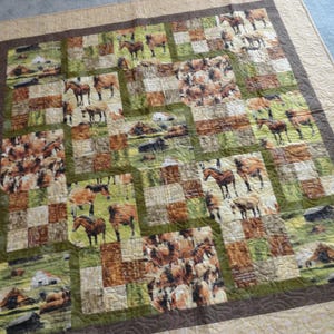 Horse Quilt/Horse Bedding/Horse Blanket/Quilted Horse Gift/Horse Gift/Horse Lovers Gift/Pasture/Horseshoe/Horse Present/Horse Linen/Barns