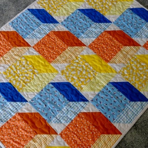 Crib Quilt/3D Block Quilt/Baby Quilt/Geometric Quilt/Playmat/Nursery Wall Hanging/Pigs/Baby Chicks/Kittens/Gingham/3D Baby Quilt/Quilted Mat
